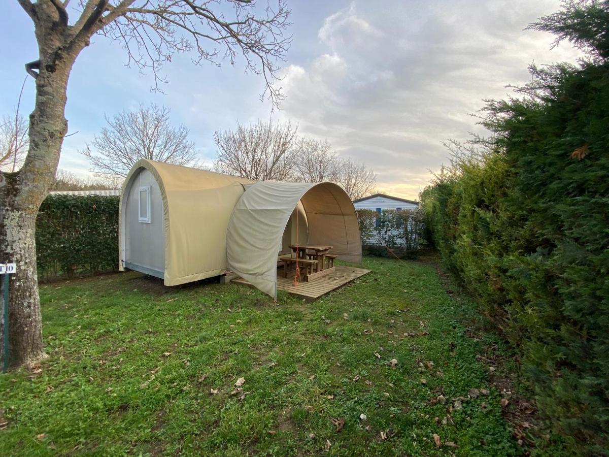 Camping Le Beaulieu 퓔보로 외부 사진