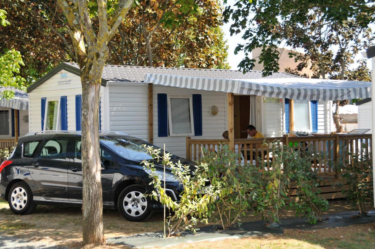 Camping Le Beaulieu 퓔보로 외부 사진